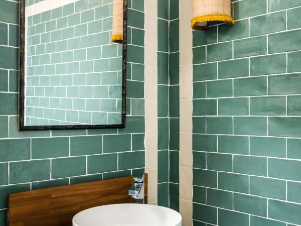 BYPILLOW Abril : photo 3 de la chambre chambre double supérieure avec terrasse