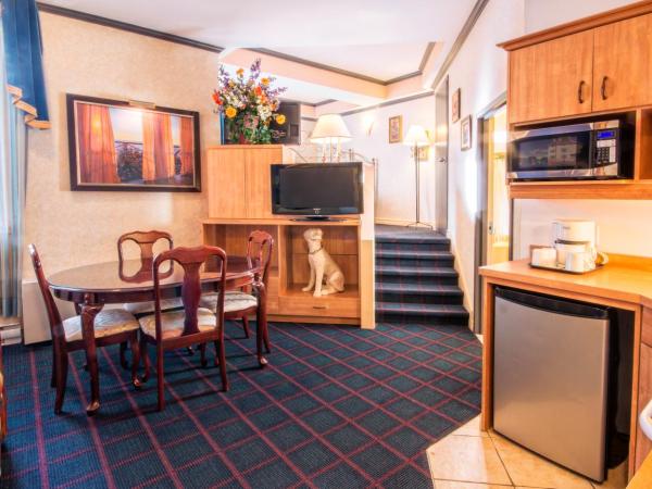 Auberge Québec : photo 3 de la chambre chambre lit queen-size avec canapé-lit et kitchenette