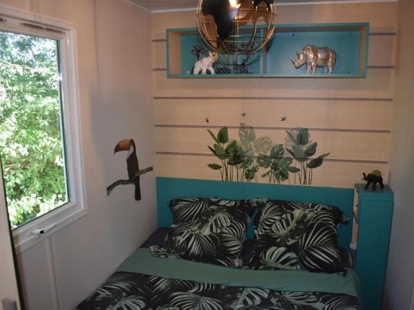 mobil-home sur terrain bucolique : photo 9 de la chambre tente