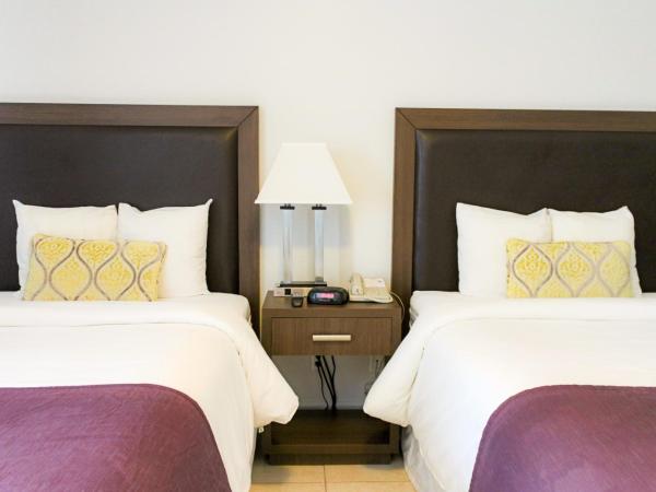 Collins Hotel : photo 6 de la chambre chambre double standard avec 2 lits doubles (sans frais de service)