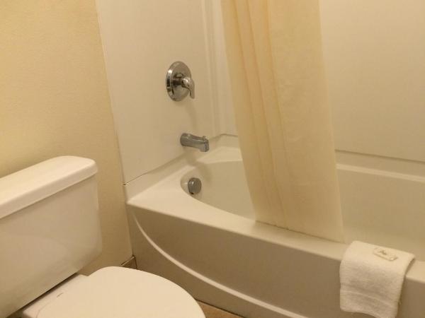Americas Best Value Inn Near Downtown Nashville : photo 6 de la chambre chambre double avec 2 lits doubles - non-fumeurs