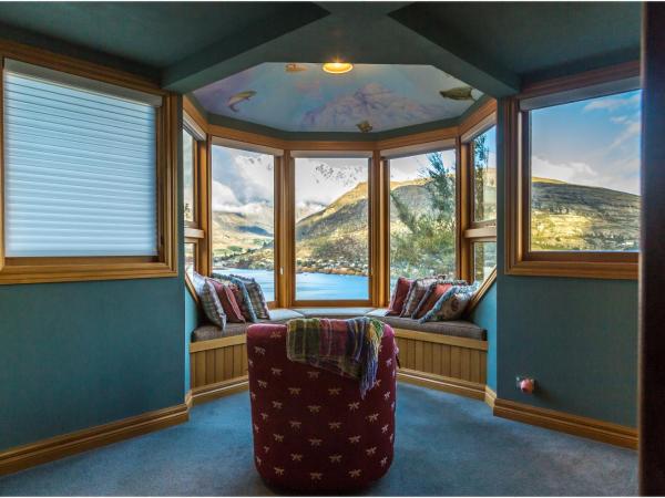 Pencarrow Boutique Lodge : photo 4 de la chambre suite avec vue sur lac