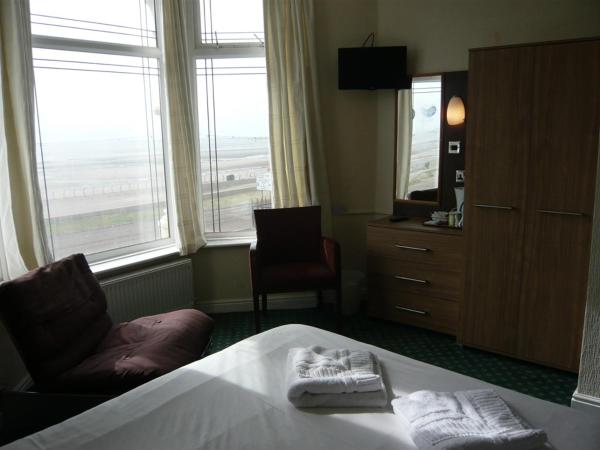 Dutchman Hotel : photo 2 de la chambre large family room on-suite with sea view