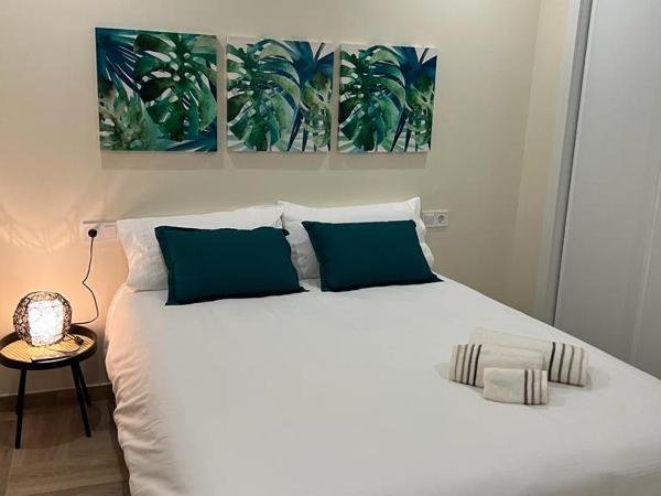 AP HOTEL NAVAS : photo 2 de la chambre appartement - rez-de-chaussée