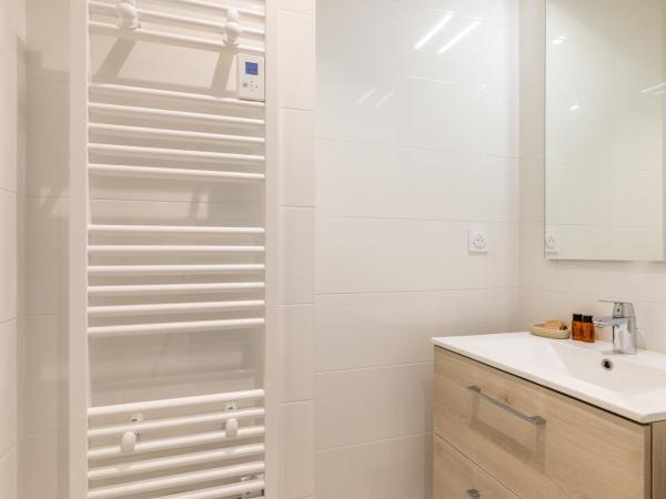 Hôtel De La Vallée : photo 6 de la chambre chambre double standard