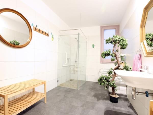 Primavera Hostel : photo 1 de la chambre chambre quadruple avec salle de bains commune