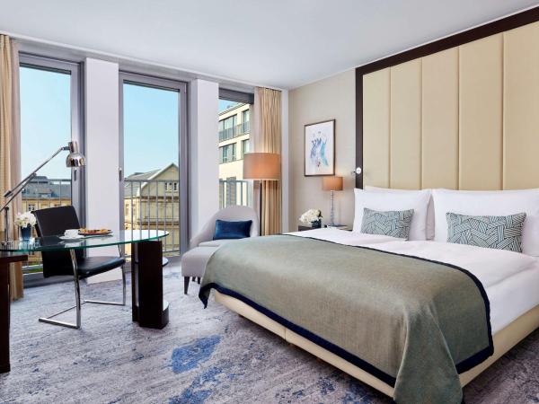 Hotel Kö59 Düsseldorf - Member of Hommage Luxury Hotels Collection : photo 4 de la chambre chambre lit king-size supérieure