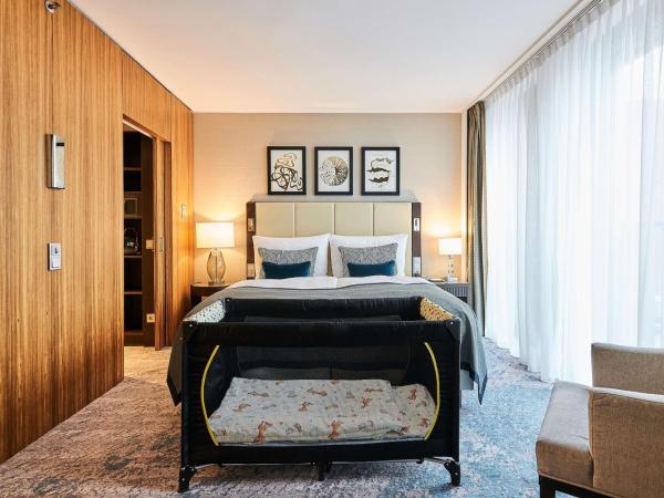 Hotel Kö59 Düsseldorf - Member of Hommage Luxury Hotels Collection : photo 5 de la chambre suite avec balcon