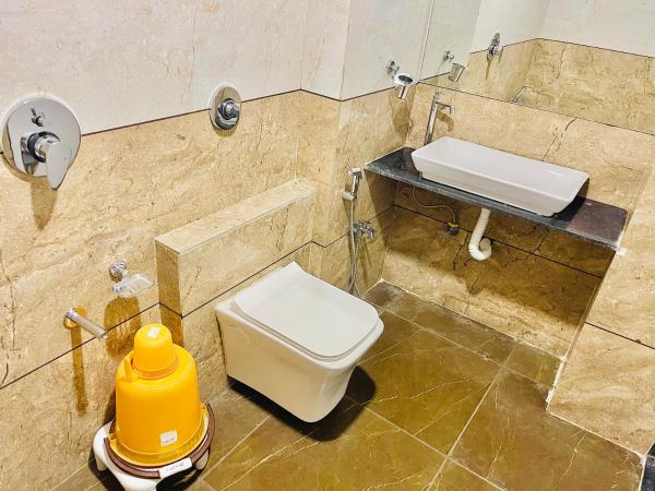 Hotel Avenue : photo 10 de la chambre chambre double ou lits jumeaux deluxe – vue sur jardin