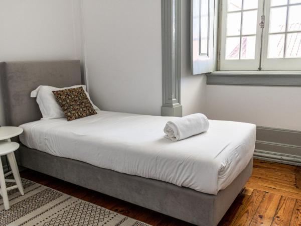 The Luggage : photo 5 de la chambre chambre lits jumeaux avec salle de bains privative séparée