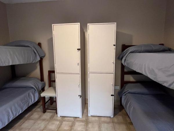 Ferienhaus Hostel Salta : photo 1 de la chambre lit simple dans dortoir de 4 lits