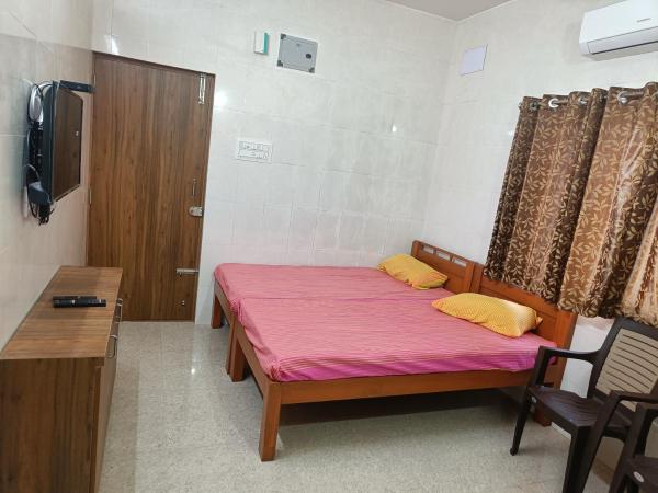 Sri Lakshmi Residency : photo 1 de la chambre chambre double Économique