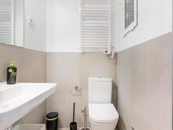 limehome Madrid Calle de Fomento - Digital Access : photo 4 de la chambre appartement 1 chambre avec balcon