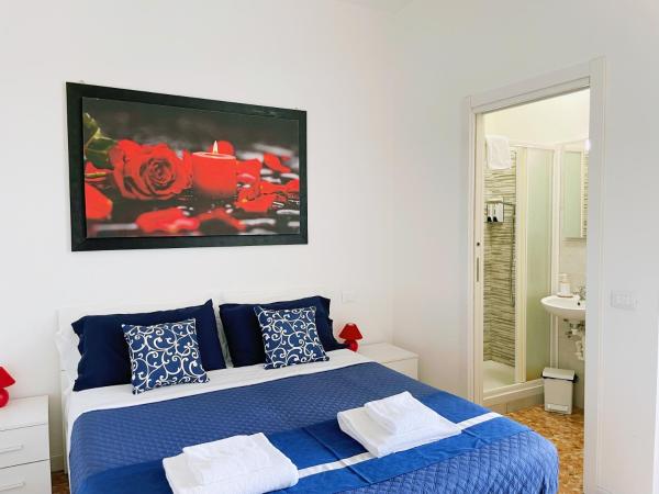 Confortini Rooms SUNDAY : photo 8 de la chambre chambre double