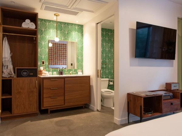 RISE Uptown : photo 3 de la chambre mini chambre lit king-size