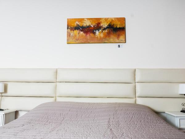 Aparthouse Mendoza : photo 2 de la chambre chambre double ou lits jumeaux avec salle de bains privative