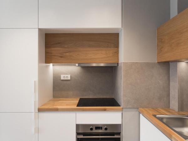 Noemie Luxury Suites : photo 8 de la chambre suite deluxe avec baignoire spa