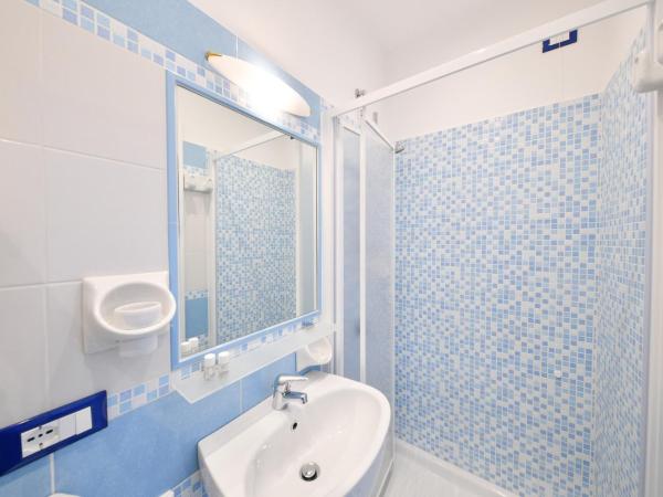 Hotel Noris : photo 8 de la chambre chambre double - vue sur mer