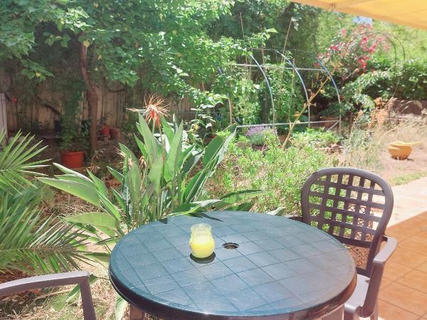 Cosy Studio en résidence privée : photo 4 de la chambre chambre double avec salle de bains privative