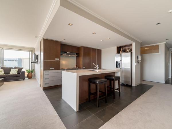 Sacred Waters Taupo : photo 3 de la chambre appartement 2 chambres avec vue sur le lac