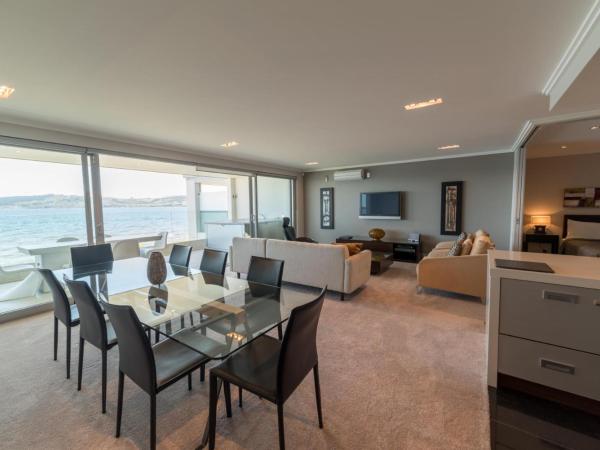 Sacred Waters Taupo : photo 6 de la chambre appartement 3 chambres face au lac