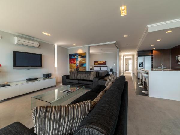 Sacred Waters Taupo : photo 3 de la chambre appartement 4 chambres face au lac