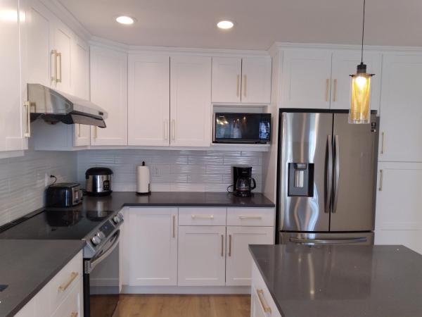 Convenient to Attractions & Close To Airport : photo 5 de la chambre suite familiale