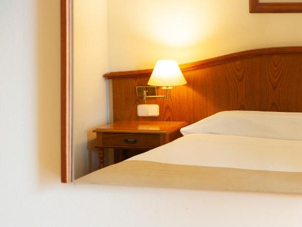 Hotel Hoyuela : photo 4 de la chambre chambre double ou lits jumeaux