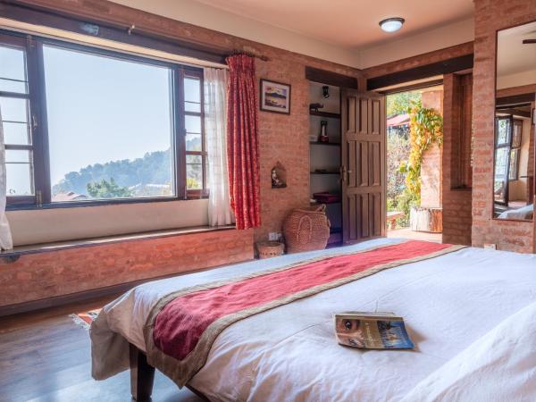 Shivapuri Heights Cottage : photo 3 de la chambre chambre double ou lits jumeaux deluxe avec balcon