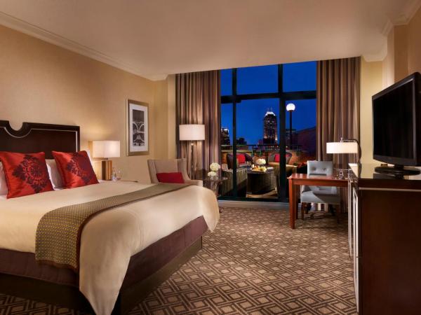 Omni Severin Hotel : photo 7 de la chambre chambre lit king-size premier