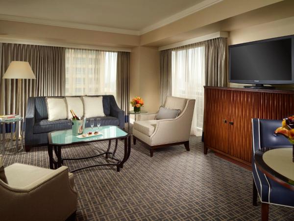 Omni Los Angeles Hotel : photo 2 de la chambre suite exécutive deluxe - 1 lit king-size