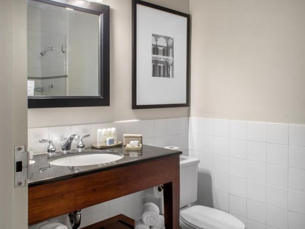 Omni Riverfront New Orleans : photo 6 de la chambre chambre historique premier avec 1 lit king-size