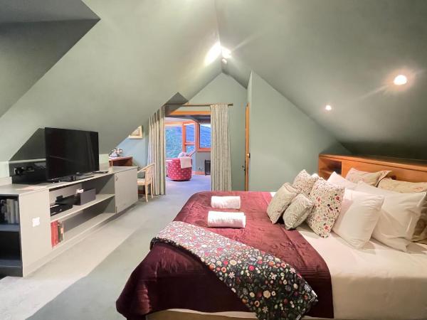 Pencarrow Boutique Lodge : photo 3 de la chambre suite avec vue sur lac