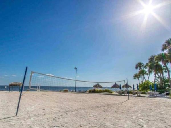 Condo less than 5 min from Airport with Sunset Views : photo 5 de la chambre appartement - vue sur mer