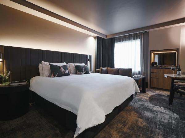 Pullman Melbourne On the Park : photo 6 de la chambre chambre lit king-size exécutive deluxe avec accès au salon - Étage supérieur