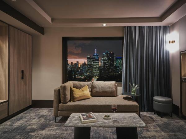 Pullman Melbourne On the Park : photo 8 de la chambre suite exécutive deluxe avec 1 lit king-size et vue - accès au salon - Étage supérieur