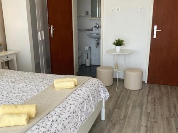 Kosovic Family House : photo 3 de la chambre chambre double avec balcon