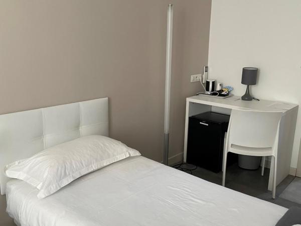 Hôtel Anna Livia : photo 8 de la chambre chambre triple