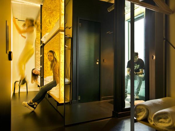 Bastardo Hostel : photo 2 de la chambre chambre familiale (2 adultes et 2 enfants)