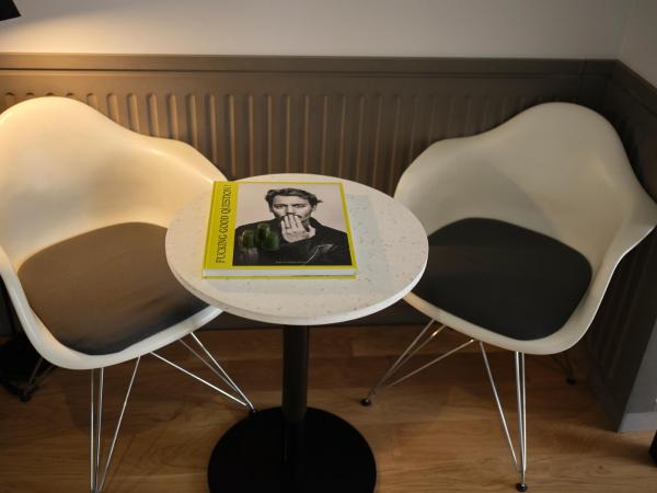 Maison Juste : photo 5 de la chambre chambre triple - vue sur jardin