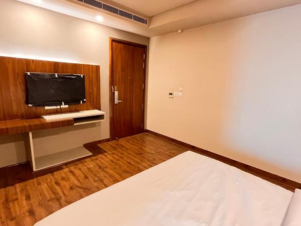 IP Royal Hotel - Couple Friendly Near Yamuna Sports Complex, Karkardooma New Delhi : photo 6 de la chambre chambre double deluxe