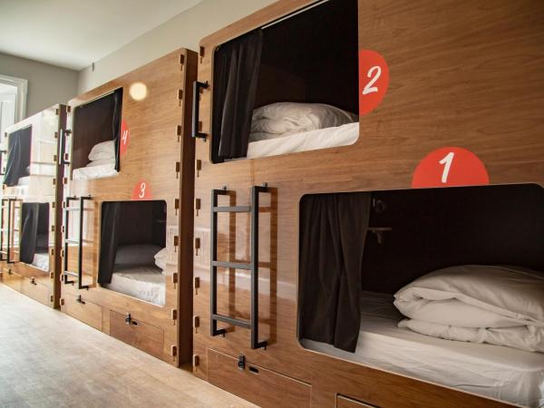 Leevin Hostel Mountjoy : photo 1 de la chambre lit superposé dans dortoir pour femmes de 6 lits