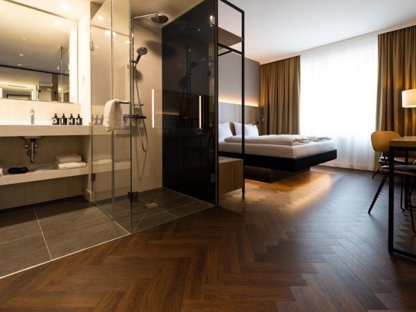 GINN City & Lounge Yorck Berlin : photo 3 de la chambre chambre double - vue sur jardin