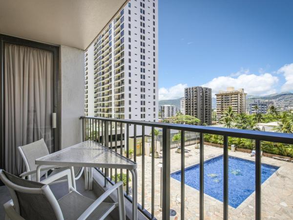 Aston Waikiki Sunset : photo 2 de la chambre suite 1 chambre