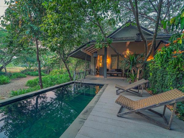 Baan Suan Residence เฮือนพักบ้านสวน : photo 1 de la chambre villa familiale avec piscine privée