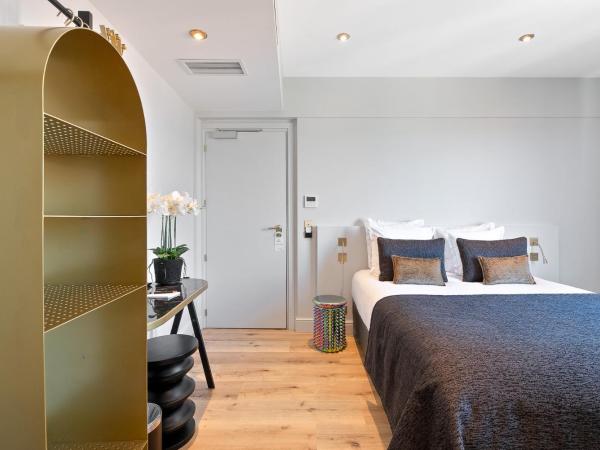 Hotel San Carlu Citadelle Ajaccio : photo 2 de la chambre chambre avec vue citadelle