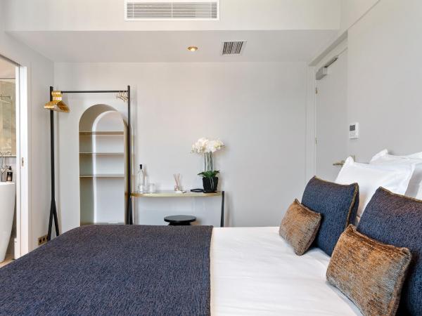 Hotel San Carlu Citadelle Ajaccio : photo 3 de la chambre chambre avec vue citadelle