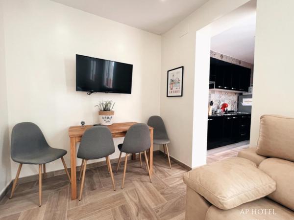 AP HOTEL NAVAS : photo 1 de la chambre studio