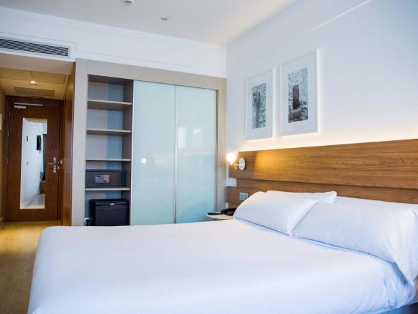 Hotel Gelmírez : photo 2 de la chambre chambre double ou lits jumeaux