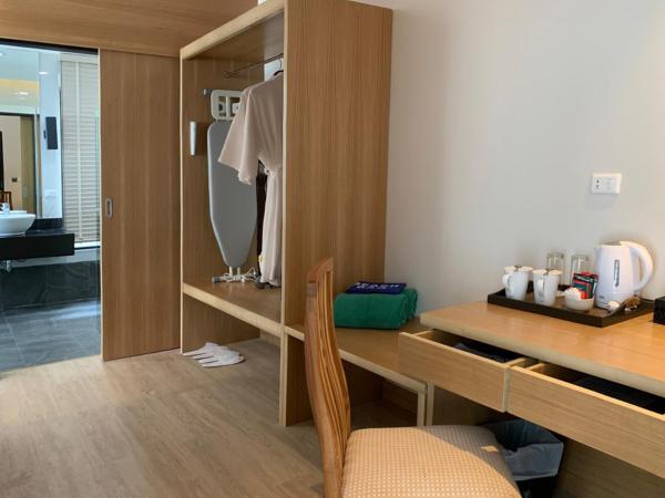 Phi Phi Holiday Resort : photo 5 de la chambre hébergement lune de miel premier - côté plage